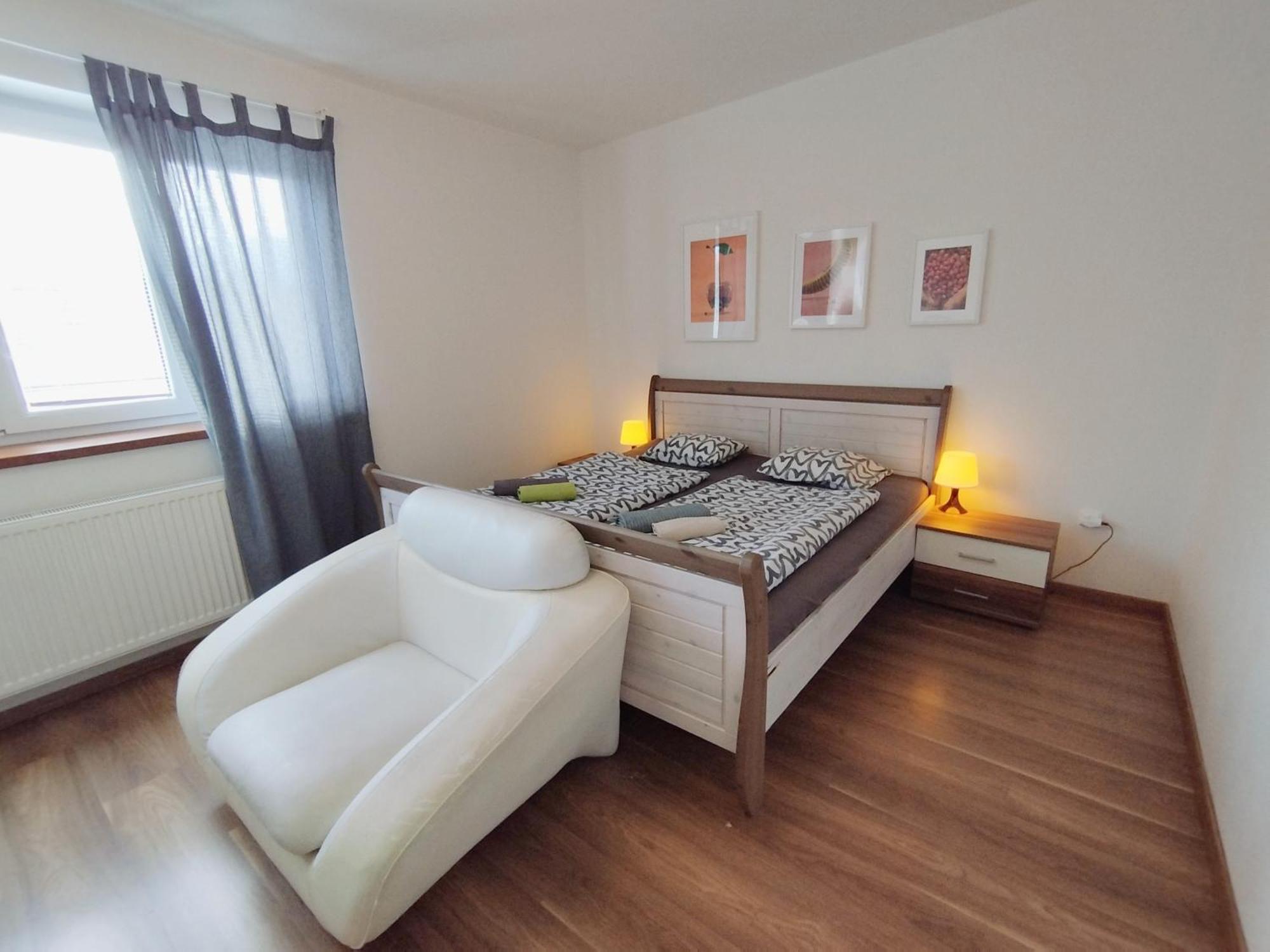 Cozy Rooftop With Balcony Прага Экстерьер фото